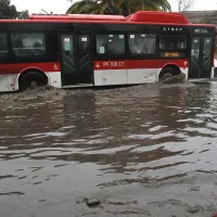 Regresan las lluvias a Santiago: ¿A qué hora empieza llover en la capital hoy viernes?