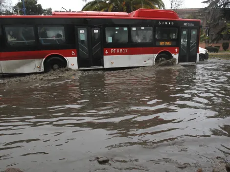 Regresan las lluvias a Santiago: ¿A qué hora empieza llover en la capital hoy viernes?