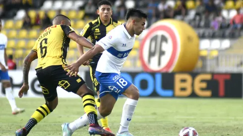 Alexander Aravena será volante ofensivo centralizado en la UC ante Coquimbo Unido.