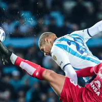 Paolo Guerrero le sale hasta en la sopa a Ñublense