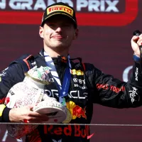 Fórmula 1: destapaba el champagne y terminó rompiendo el trofeo