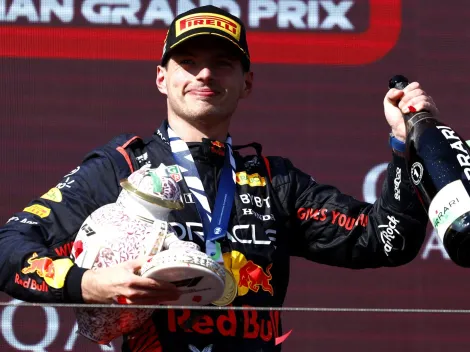 Fórmula 1: destapaba el champagne y terminó rompiendo el trofeo