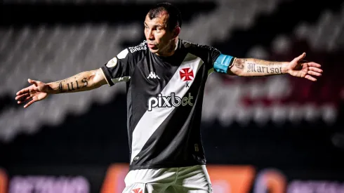 Gary Medel debutó en Vasco da Gama y lo hizo como el nuevo capitán.