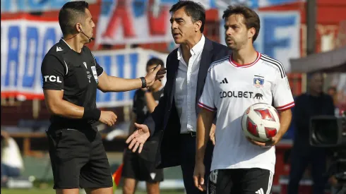 Gustavo Quinteros aprovechó de lanzar un dardo contra los árbitros.
