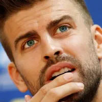 Vecinos de Piqué revelan sus escandalosas fiestas con mujeres