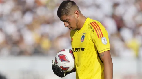 El portero de Colo Colo subió un mensaje a redes tras ser víctima de un violento asalto.