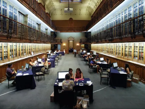 Conoce la beca de $65 mil para estudiantes que realicen su práctica