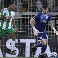 Racing es goleado e hinchas claman por el retorno de Arias