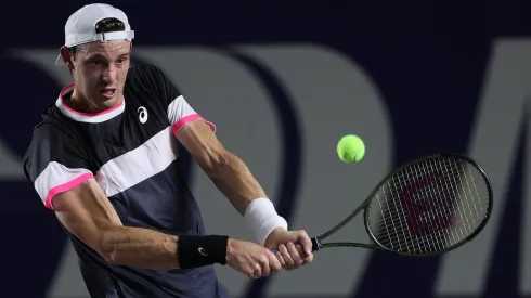 Nico Jarry no pudo con Tsitsipas y se despidió del ATP 250 de Los Cabos. | Foto: Getty