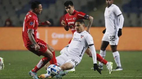 Paolo Guerrero marcó el gol del triunfo de Liga ante Ñublense. Aplaudió a los Diablos Rojos de Jaime García.