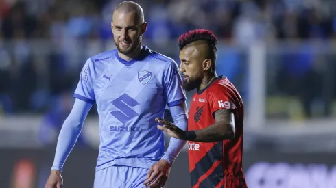 Athletico Paranaense recibe a Bolivar por la revancha de la Copa Libertadores.