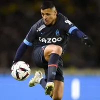 Alexis integra el once ideal de jugadores sin club en L'Equipe