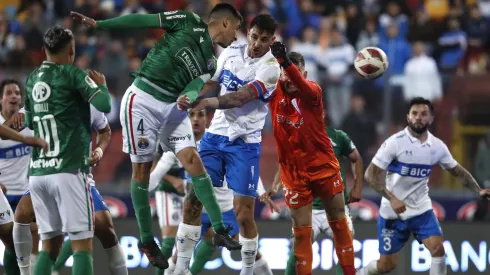 La tabla de posiciones quedó al rojo vivo tras el triunfo de Audax Italiano ante Universidad Católica.