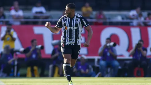 Hulk se mandó un golazo en el duelo entre el Mineiro y el Sao Paulo.