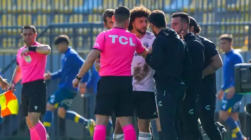 Maximiliano Falcón tuvo un entredicho con Paqui Meneghini en el partido que Colo Colo le remontó a Everton.