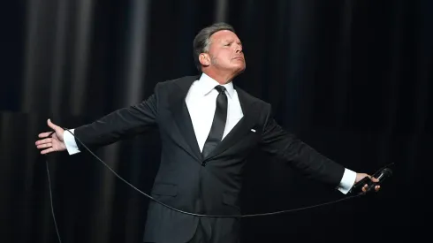 Luis Miguel.