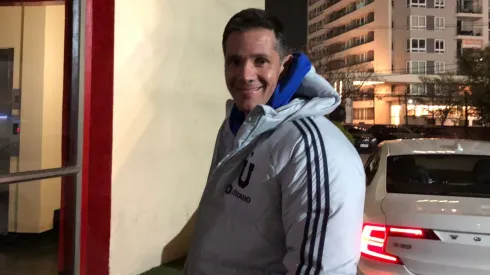 El presidente de Azul Azul llega al estadio Santa Laura.