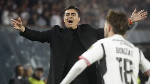 Quinteros espera ser el DT que más años consecutivos esté al mando de Colo Colo en el Siglo XXI