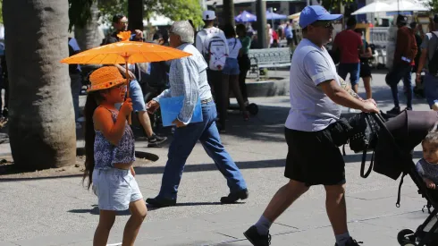 ¿Cuándo harán 27 grados en Santiago? Revisa el pronóstico del tiempo.