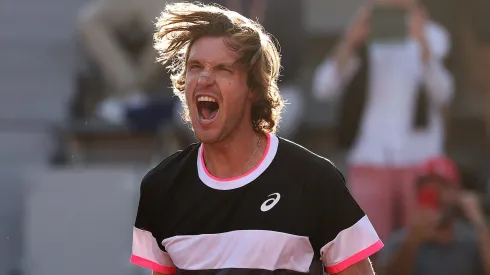 Jarry inició el Masters 1000 de Cincinnati con tremenda remontada para avanzar a segunda ronda.