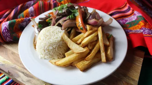 Lomo saltado
