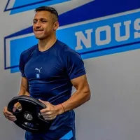 Alexis se abre a seguir la huella de Pelé y negociará con Santos