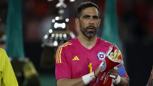 Claudio Bravo es una de las grandes dudas de la nómina en eliminatorias.