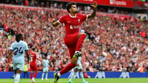 Luis Díaz anotó un golazo para el Liverpool.
