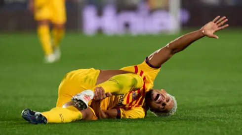 Ronald Araújo sufrió una lesión importante en el primer partido del Barcelona en La Liga.