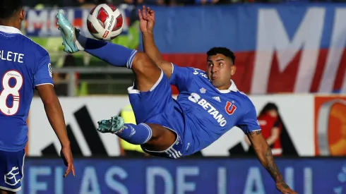 Mauricio Pellegrino ni se fija en Jeisson Vargas.