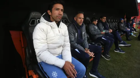 El entrenador de la UC, Nicolás Núñez, junto a su ayudante técnico Nilo Carretero.