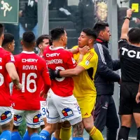 Cabezazo y cogoteo: la furia de Zampedri en el Monumental