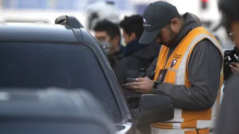 Restricción vehicular hoy miércoles 23 de agosto ¿Qué autos no pueden salir?