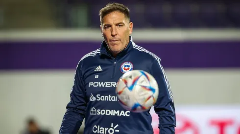 Berizzo oficializará este viernes la nómina de Chile para visitar a Uruguay y recibir a Colombia.