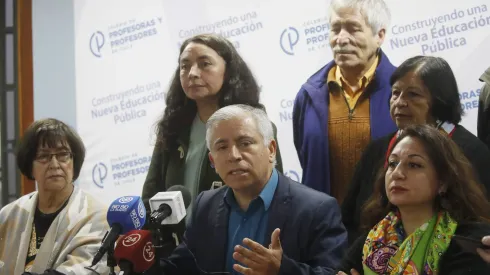 Colegio de Profesores anuncia paro indefinido.