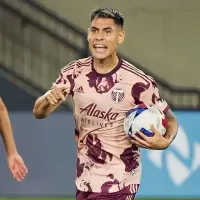 Felipe Mora anota un golazo de cabeza a lo Zamorano en la MLS