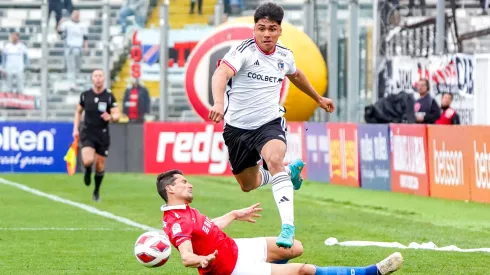 Damián Pizarro es la carta de gol de Colo Colo para el Superclásico con la U, rival al que enfrentará por primera vez.