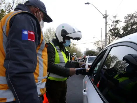 ¿De cuánto es la multa por no grabar la patente en espejos y vidrios?