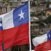 ¿Desde qué año es obligatorio poner la bandera chilena en Fiestas Patrias?