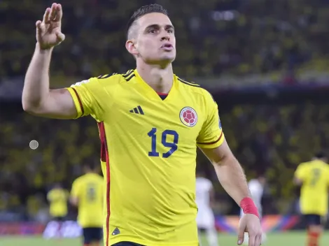 Colombia gana con un cabezazo que advierte a la Roja