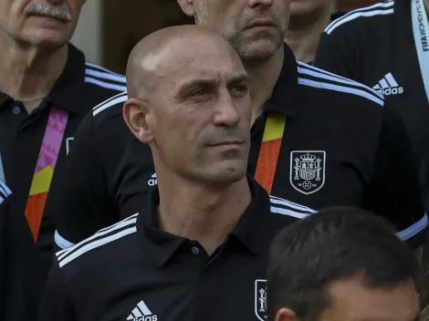 Luis Rubiales renuncia tras polémico beso a Jenni Hermoso