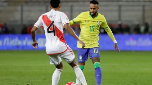 Brasil venció en la última a Perú para instalarse en la cima de las eliminatorias.