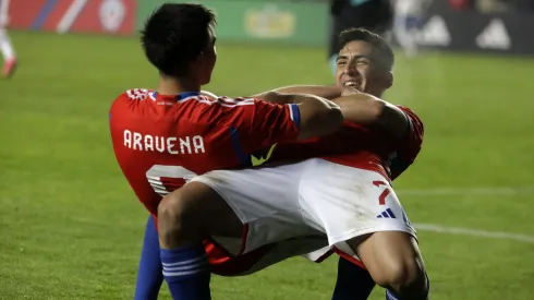 Eduardo Berizzo sabe que Alexander Aravena y Marcelino Núñez serán parte importante del recambio de la Roja.