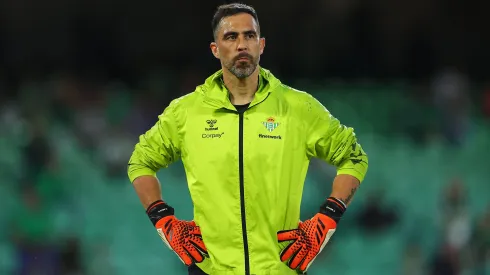 Claudio Bravo es duda en el Betis para el partido contra el Barcelona.