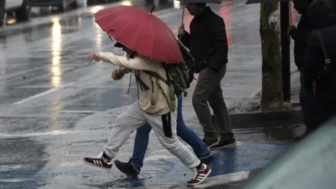 Lluvia en Santiago.