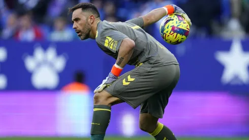 Claudio Bravo puede tener su debut en esta temporada con el Betis en la Europa League.