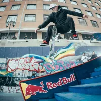 Un skater chileno quiere llegar a París 2024