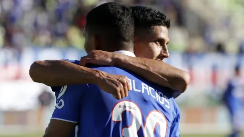 Dos jugadores de la U se quedaron abajo del avión a Copiapó.