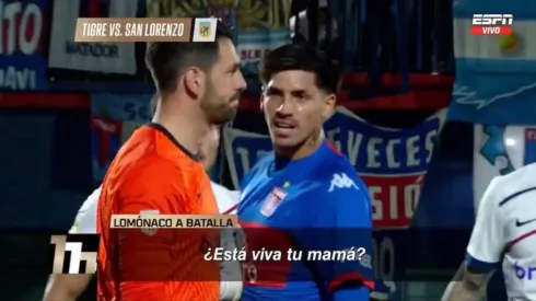 Kevin Lomónaco tuvo una peculiar manera de recriminarle un tapadón a Augusto Batalla.