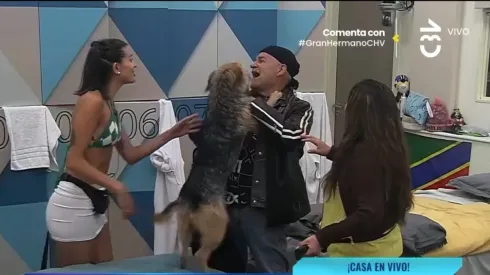 Cony le explica a Francisco su relación con Rai